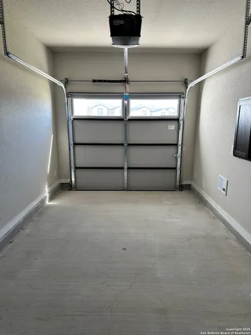 $1,500 | 8303 V. Pisa, Unit 103, San Antonio, TX 78227