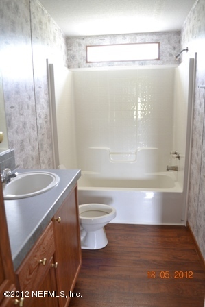 12478 Fred Harvey Road Sanderson, FL 32087 - Photo 6 of 10 GUEST BATH