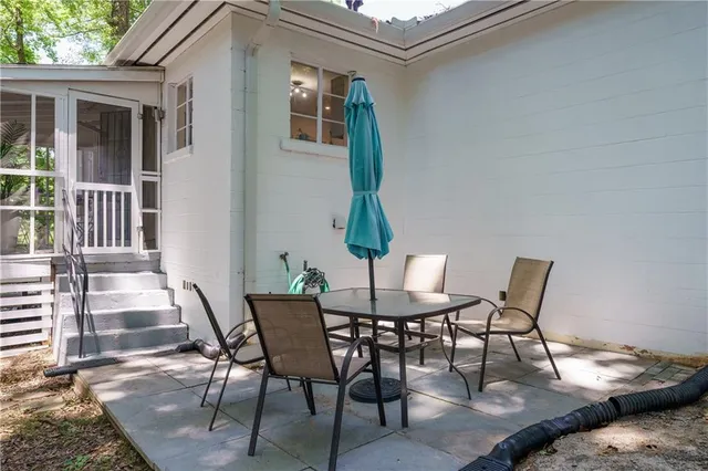 a view of back yard on the house