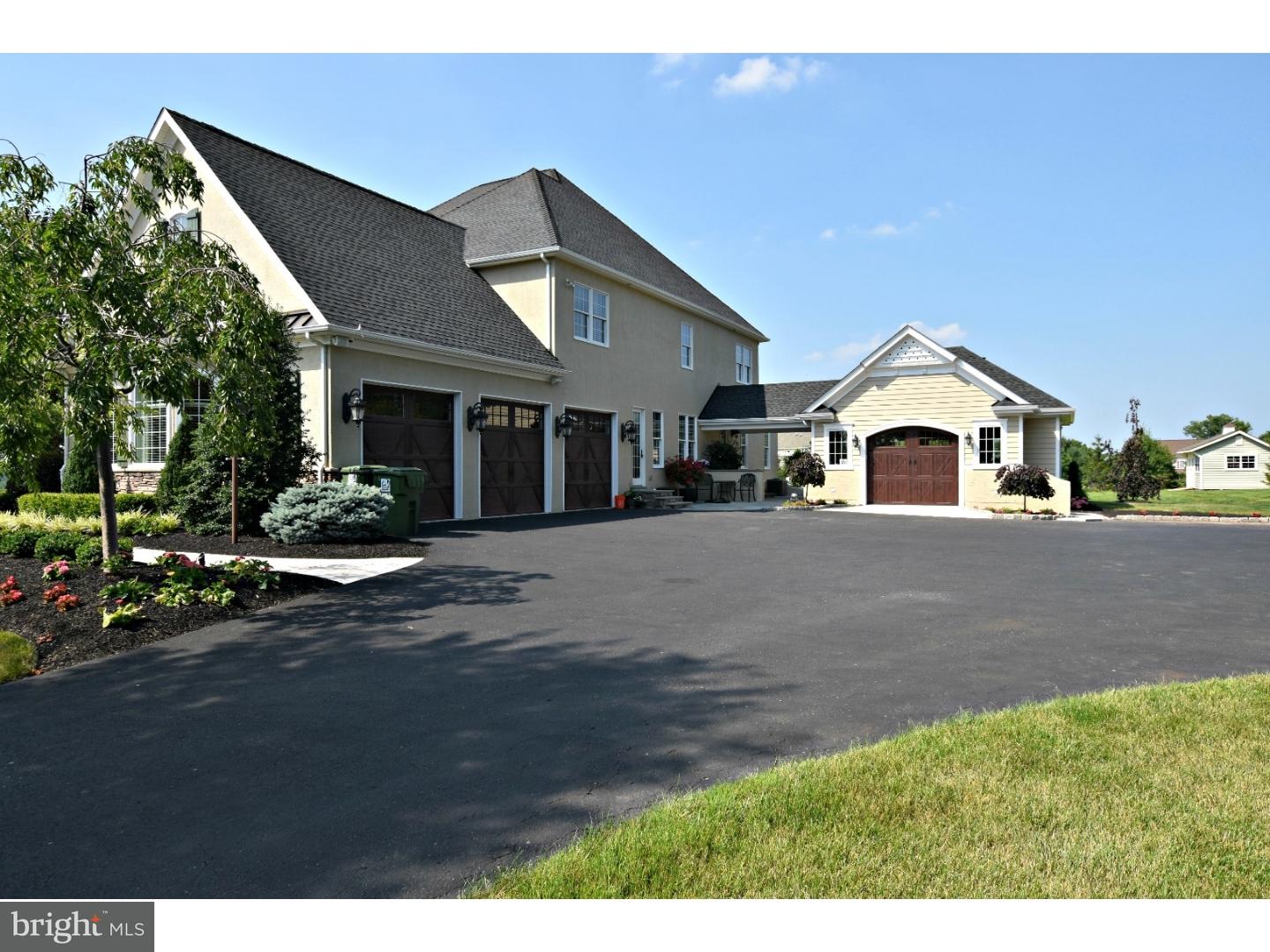 583 Godshall Road Telford, PA 18969 - Photo 2 of 25 Gallery Image 2