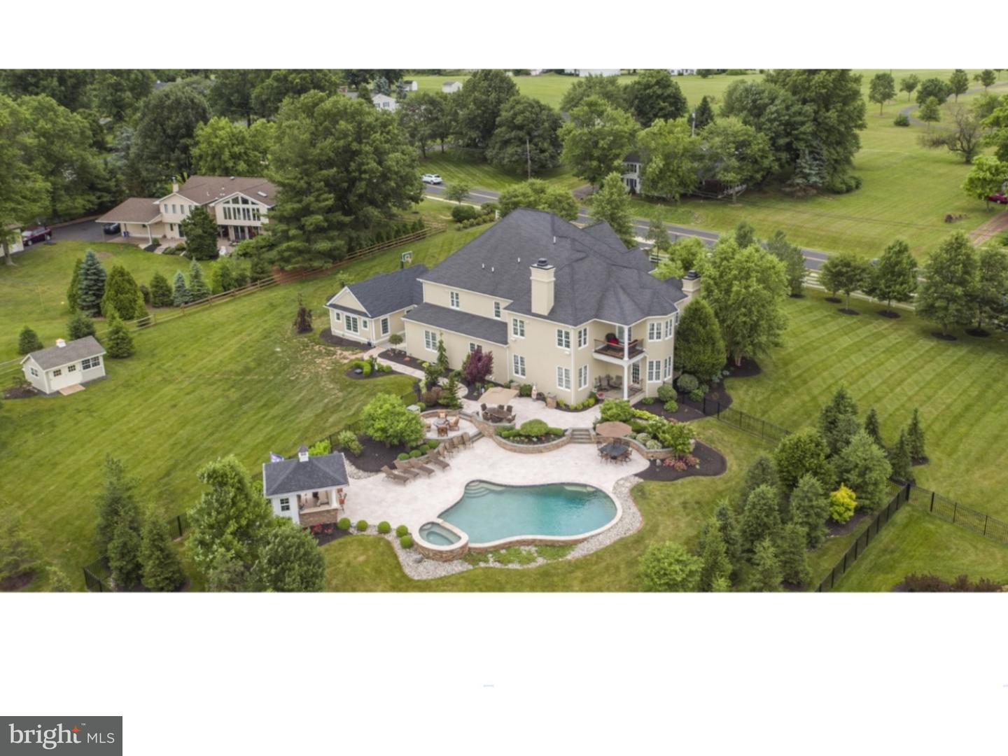 583 Godshall Road Telford, PA 18969 - Photo 3 of 25 Gallery Image 3