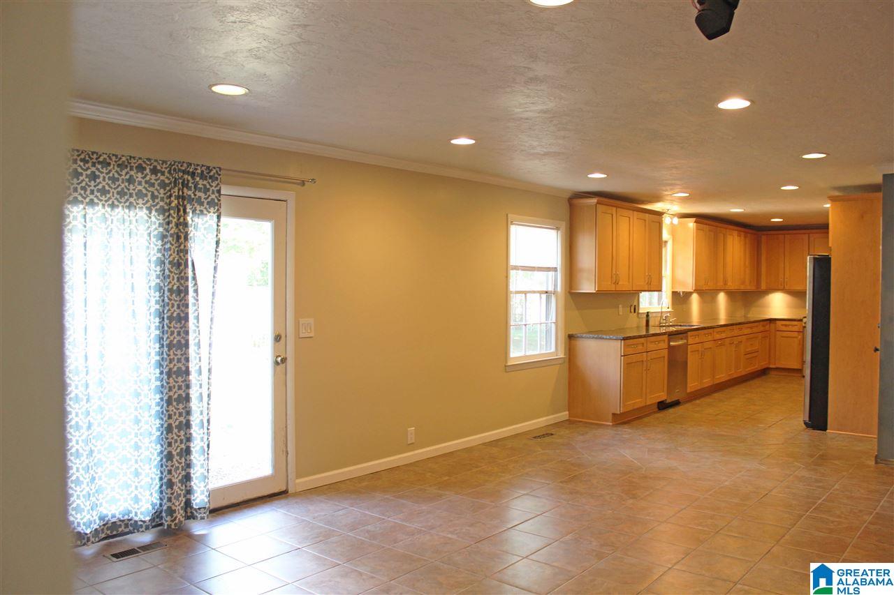 3905 Cloverdale Road Anniston, AL 36207 - Photo 5 of 26