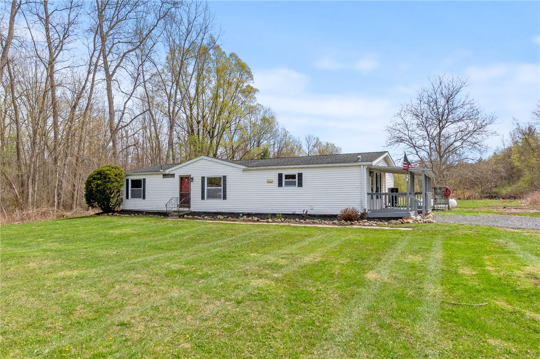 4173 Hosey Road Palmyra, NY 14522 - Photo 2 of 32