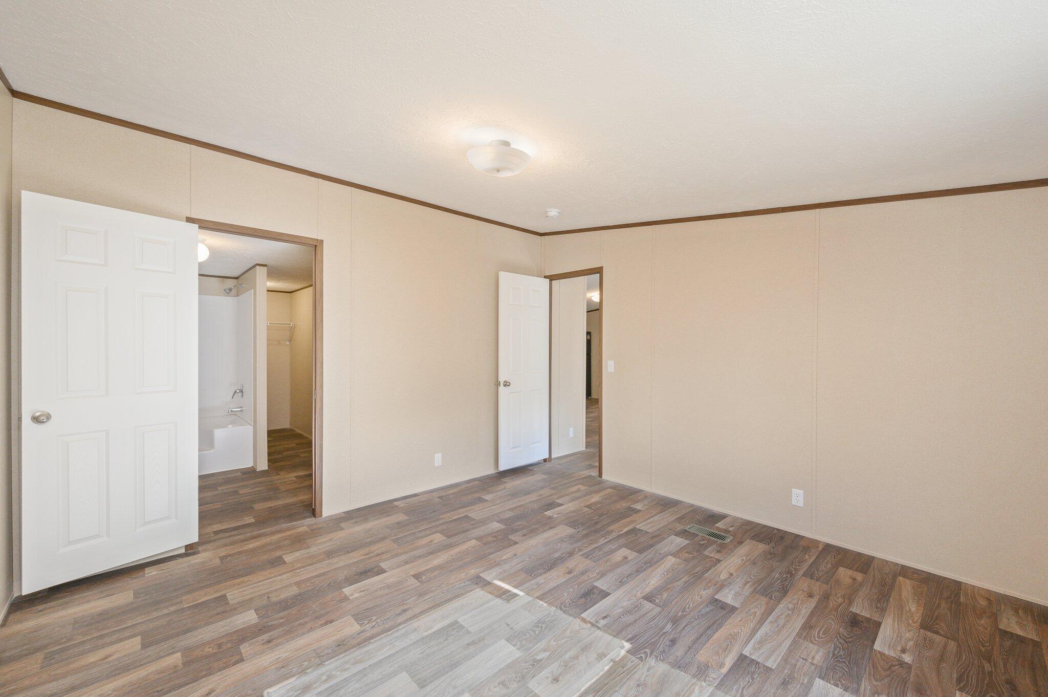 24 Roman Road DeFuniak Springs, FL 32433 - Photo 17 of 37 22-web-or-mls-24 Roman Rd-18