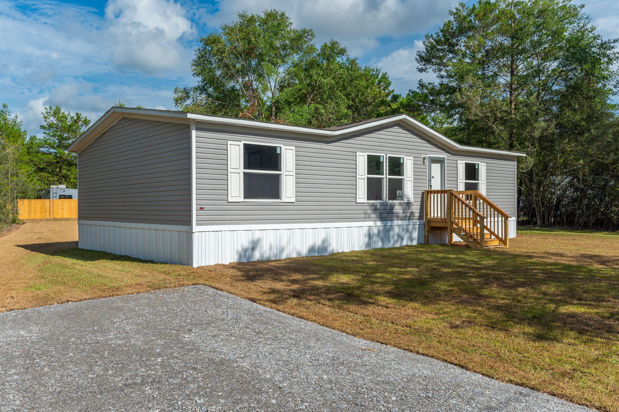 24 Roman Road DeFuniak Springs, FL 32433 - Photo 3 of 37 3-web-or-mls-24 Roman Rd Exterior-3