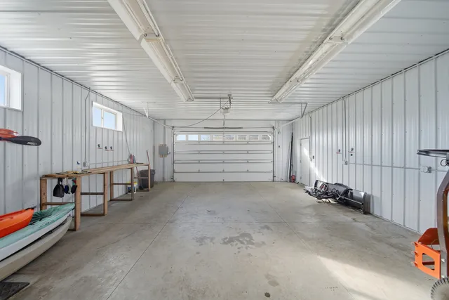 $499,900 | 7231 South Lost Nation Road, Dixon, IL 61021