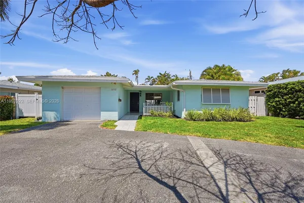 $3,650 | 2725 Southeast 2nd Court, Pompano Beach, FL 33062