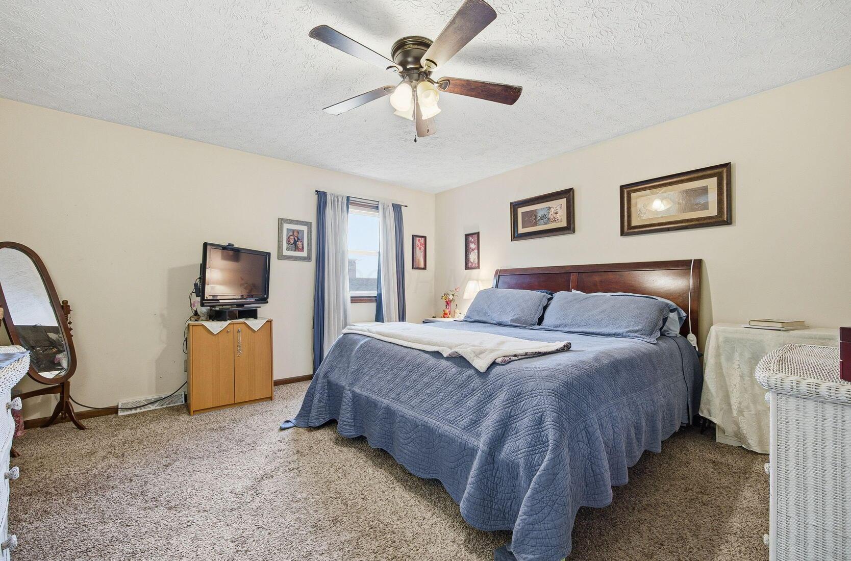 1485 Demorest Road Columbus, OH 43228 - Photo 23 of 45 +024