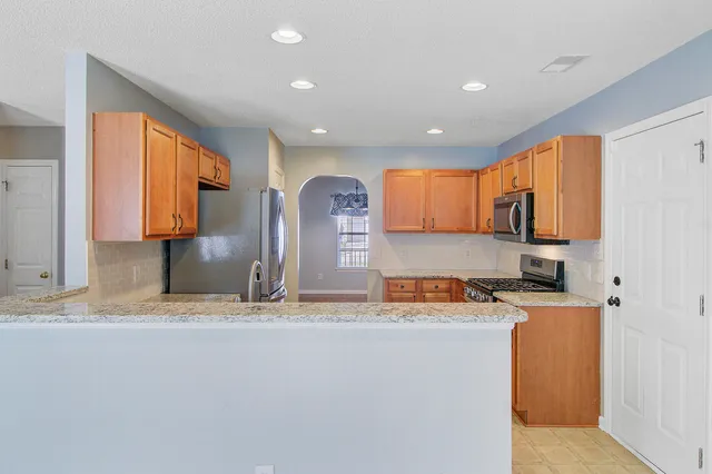 $386,500 | 327 Eagle Ridge Road, Summerville, SC 29485