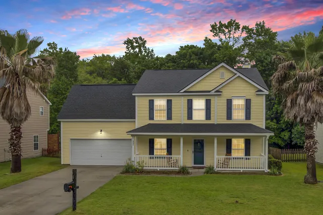 $386,500 | 327 Eagle Ridge Road, Summerville, SC 29485