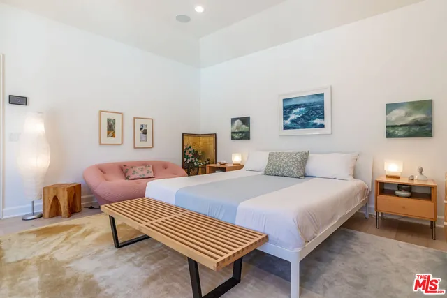 $3,985,000 | 1045 Cold Canyon Road, Calabasas, CA 91302