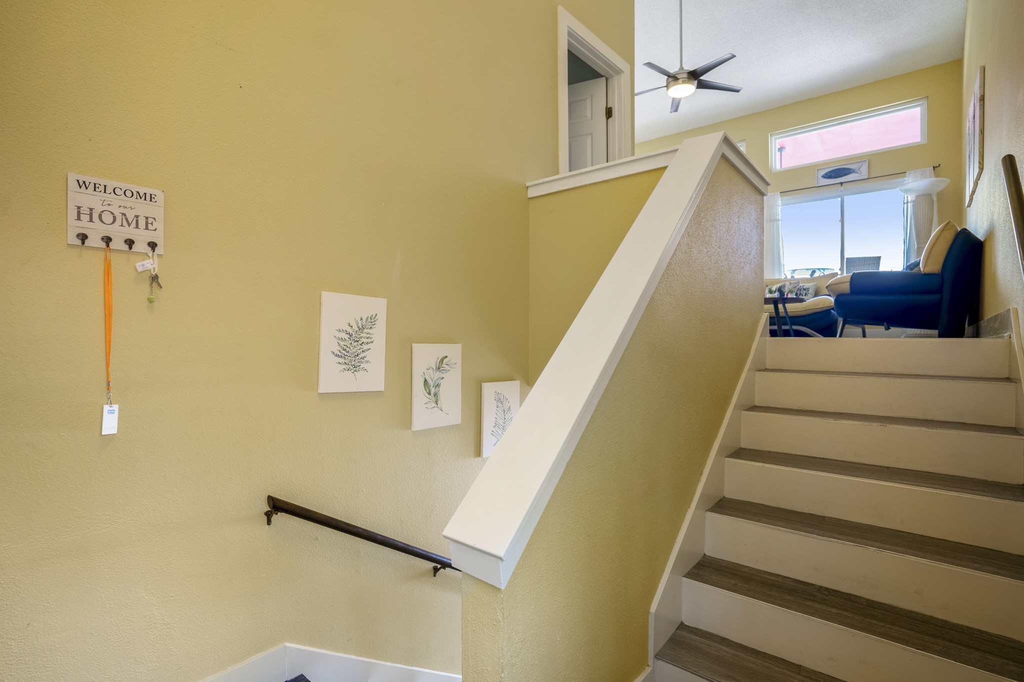 22547 Bayview Circle Point Blank, TX 77364 - Photo 6 of 46 a view of entryway