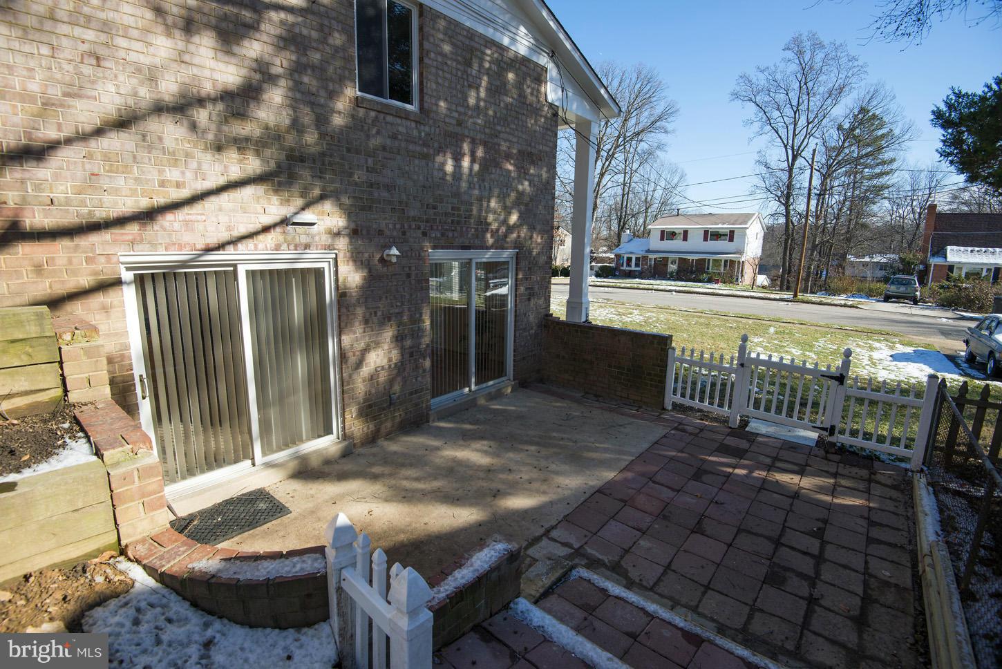 5508 Margate Street Springfield, VA 22151 - Photo 14 of 27 a view of a patio with iron fence