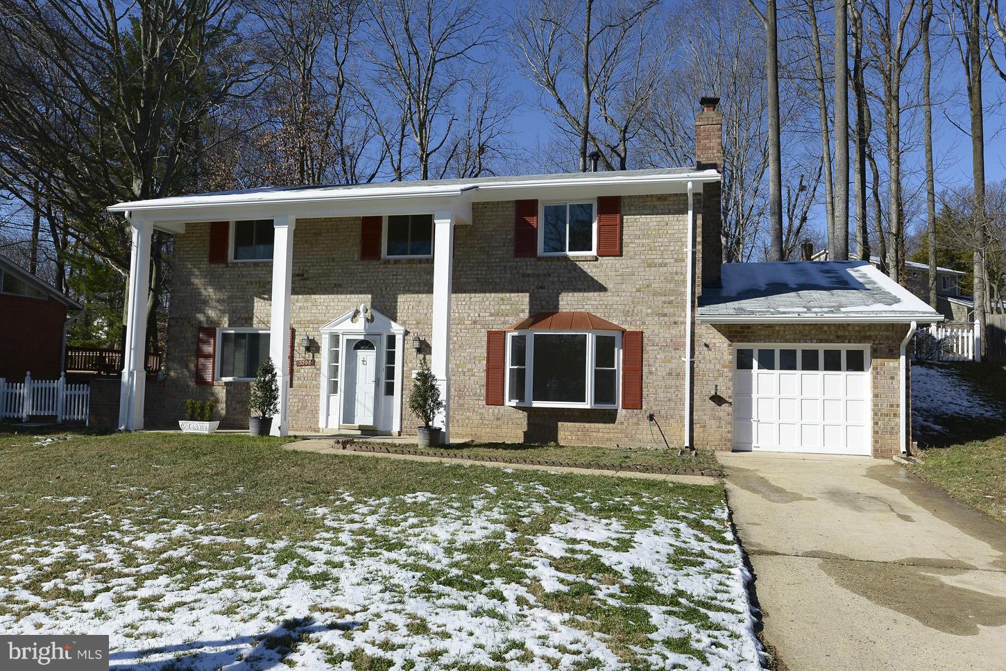 5508 Margate Street Springfield, VA 22151 - Photo 27 of 27 a front view of a house with a yard