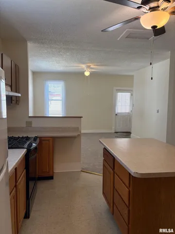 $52,500 | 227 Anna Street, Jacksonville, IL 62650