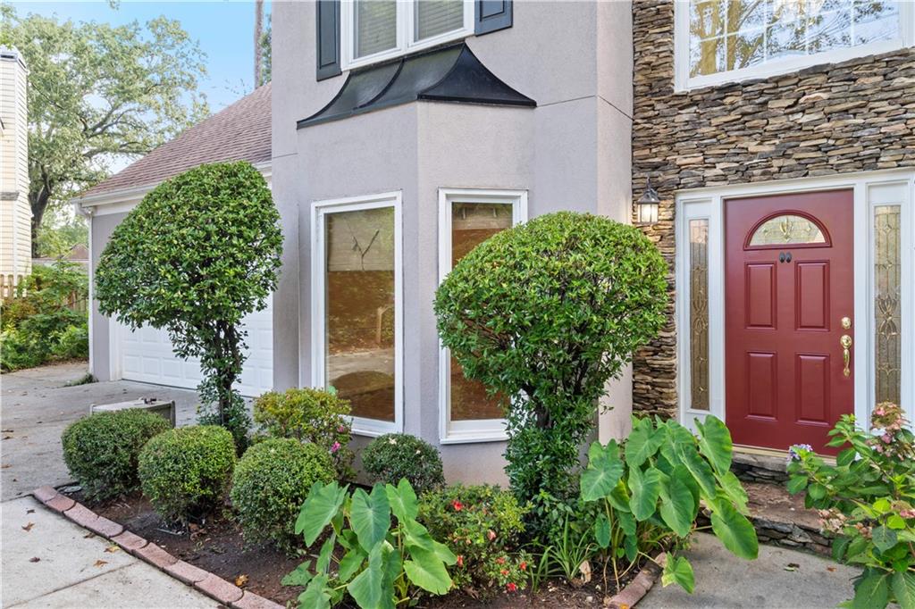 2652 Willow Cove Decatur, GA 30033 - Photo 3 of 36