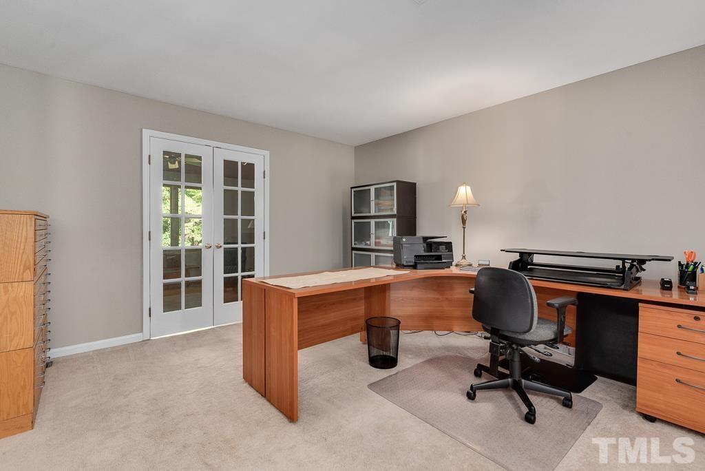 5504 Swiftbrook Circle Raleigh, NC 27606 - Photo 11 of 25 Gallery Image 11