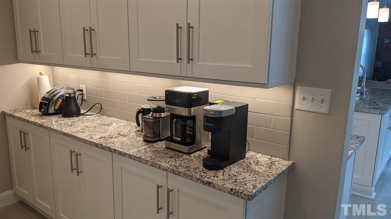 5504 Swiftbrook Circle Raleigh, NC 27606 - Photo 3 of 25 Gallery Image 3