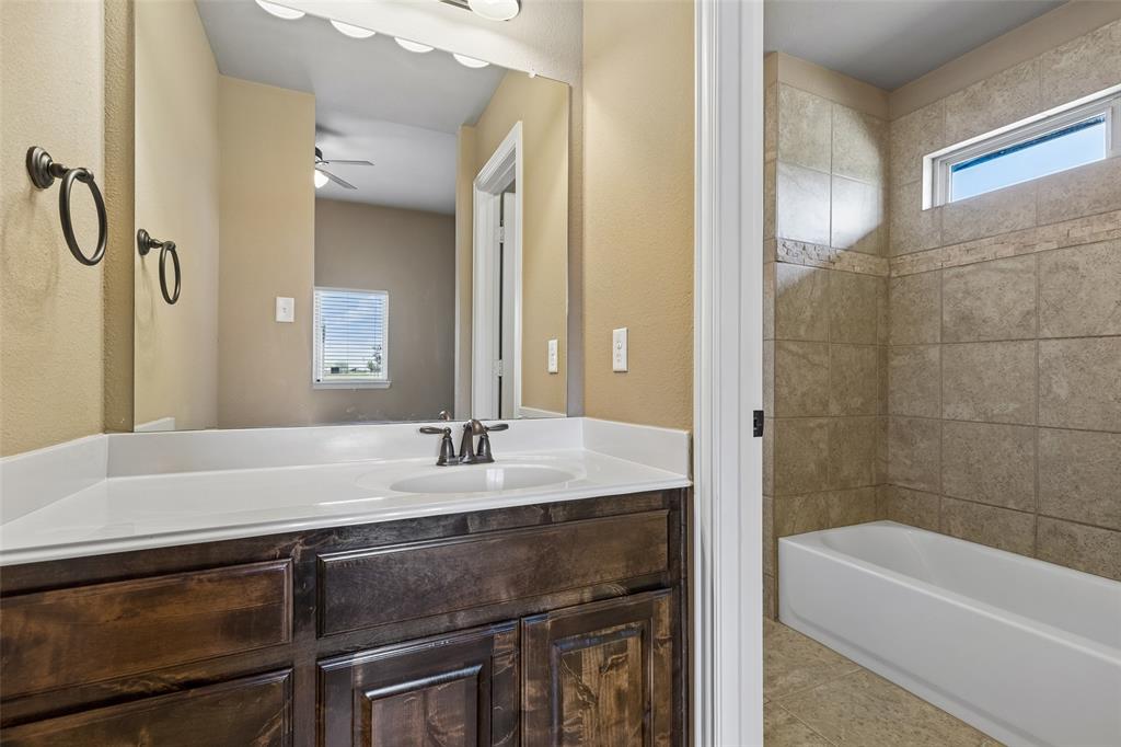 6001 Michael Road Sanger, TX 76266 - Photo 18 of 39