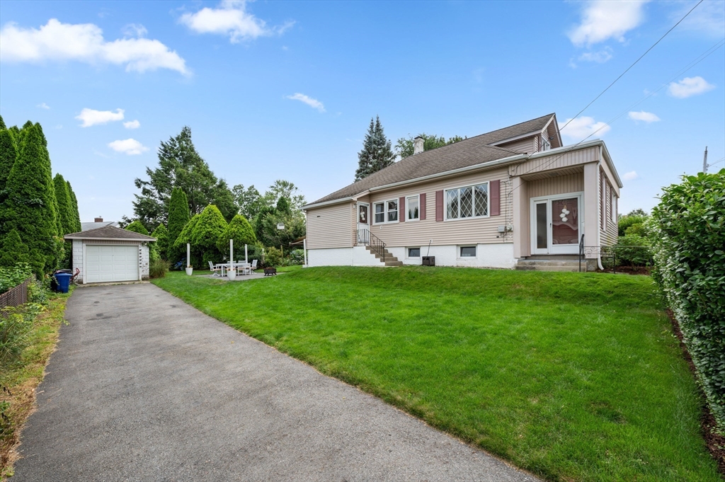 34 Rollinson Road Worcester, MA 01606 - Photo 1 of 34 Gallery Image 1