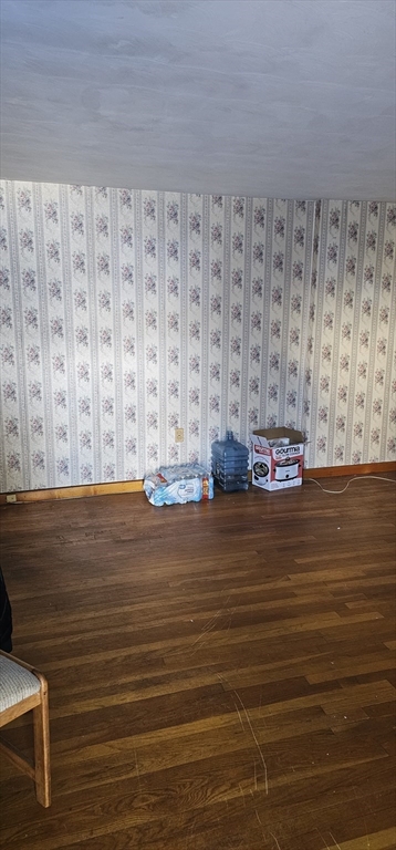 94 Wilton Street Springfield, MA 01109 - Photo 2 of 10