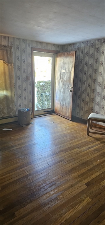 94 Wilton Street Springfield, MA 01109 - Photo 6 of 10