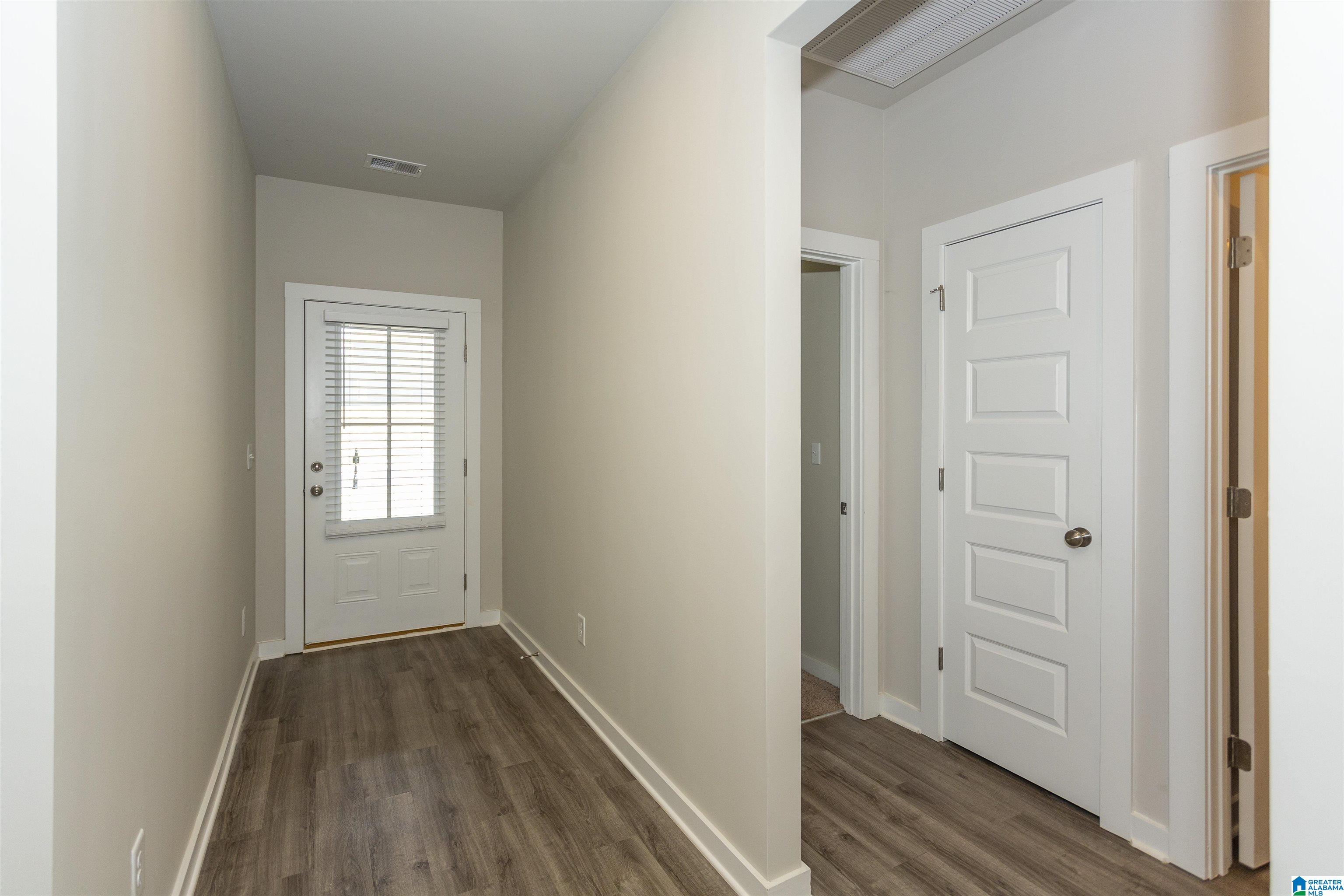 420 Ridgeview Circle Jemison, AL 35085 - Photo 10 of 41