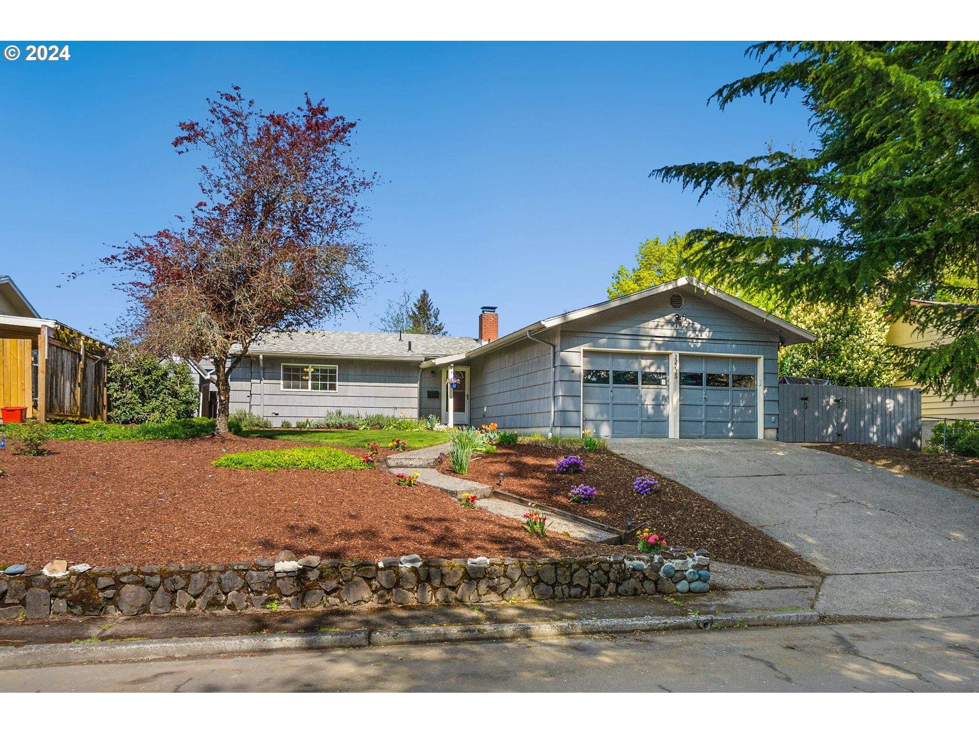 12725 Southwest Rita Drive Beaverton, OR 97005 - Photo 1 of 38 Gallery Image 1