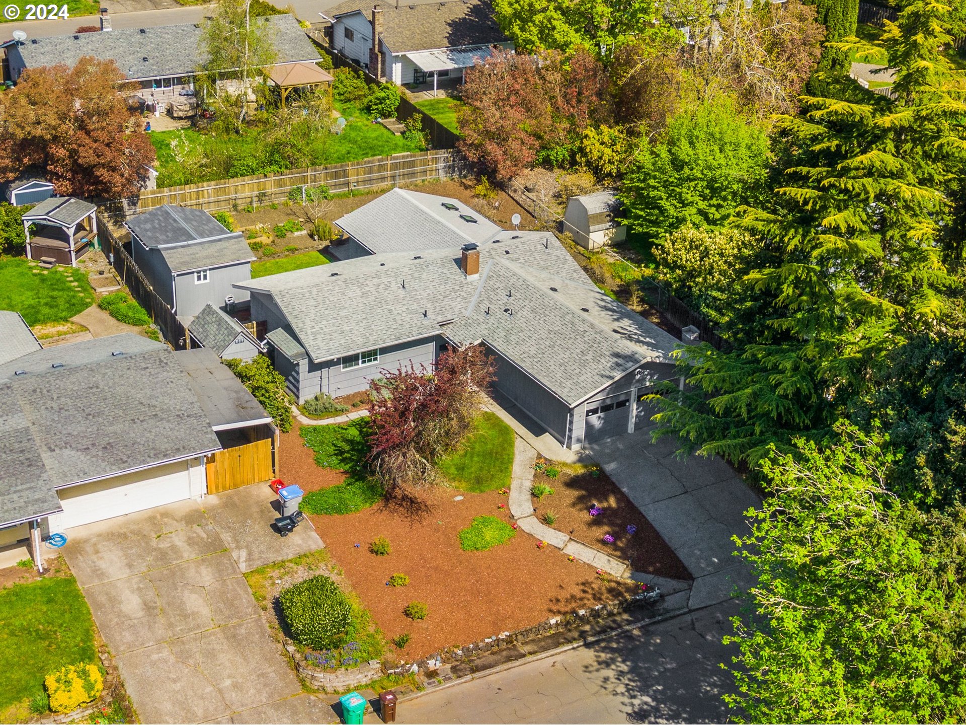 12725 Southwest Rita Drive Beaverton, OR 97005 - Photo 34 of 38 Gallery Image 34