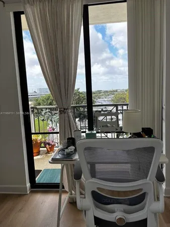 $3,100 | Se Colonnade at Dadeland Condominiums, Miami, FL 33143