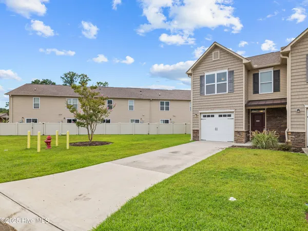 $1,500 | 201 Boyington Drive, Midway Park, NC 28544