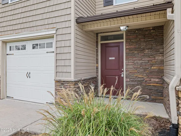 $1,500 | 201 Boyington Drive, Midway Park, NC 28544