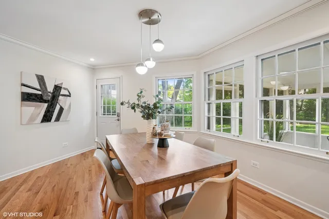 $990,000 | 26 Berkshire Lane, Lincolnshire, IL 60069