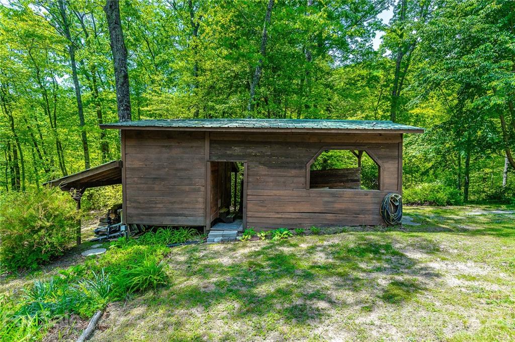 310 Jeffy Passmore Road Brevard, NC 28712 - Photo 8 of 44 Gallery Image 8
