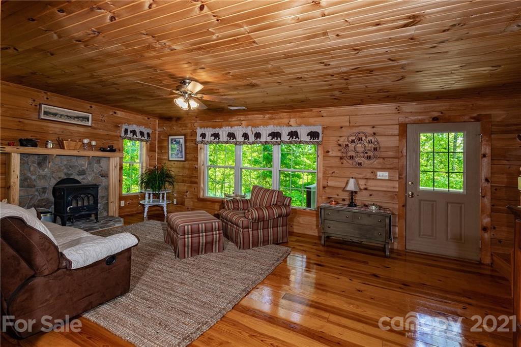 310 Jeffy Passmore Road Brevard, NC 28712 - Photo 9 of 44 Gallery Image 9