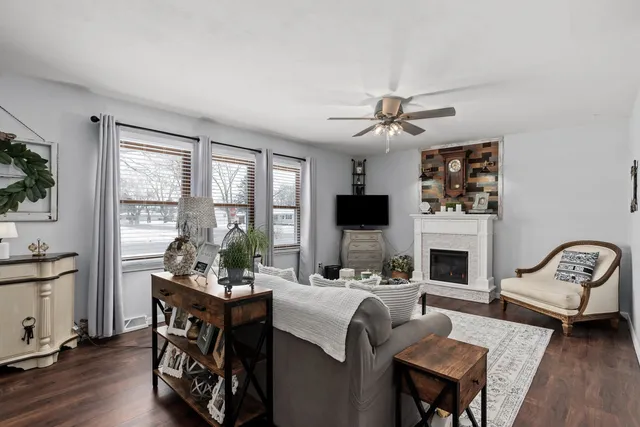 $299,900 | 2003 North Lexington Drive, Janesville, WI 53545