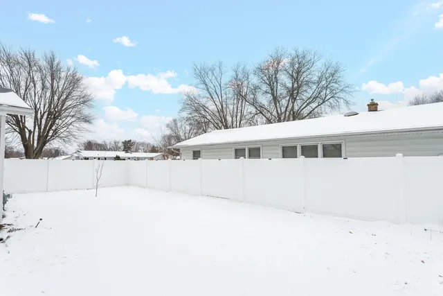 $299,900 | 2003 North Lexington Drive, Janesville, WI 53545