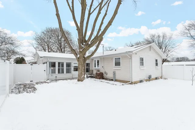 $299,900 | 2003 North Lexington Drive, Janesville, WI 53545