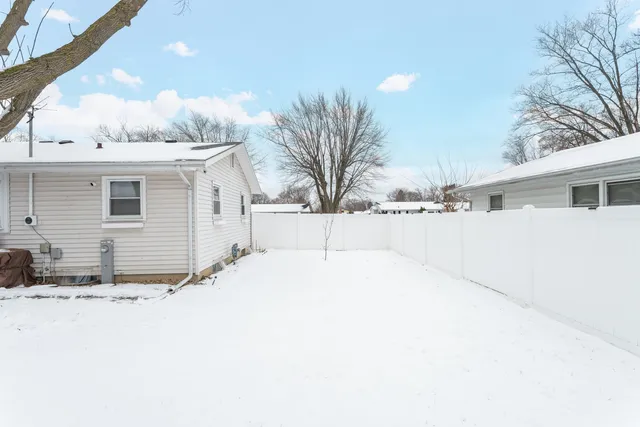 $299,900 | 2003 North Lexington Drive, Janesville, WI 53545