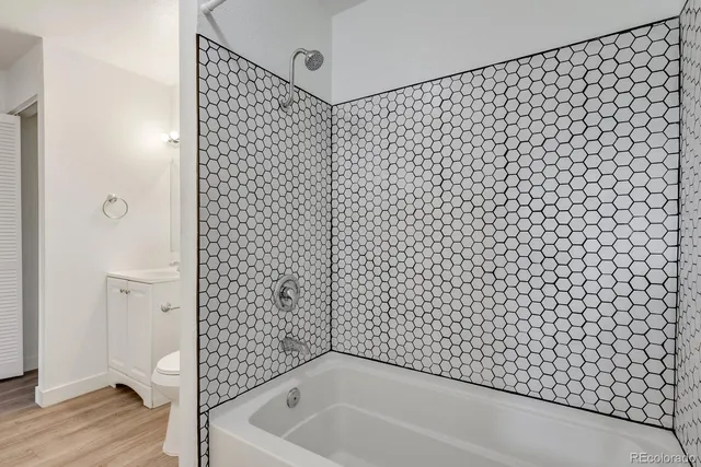 $1,550 | 16359 West 10th Avenue, Unit 6, Golden, CO 80401