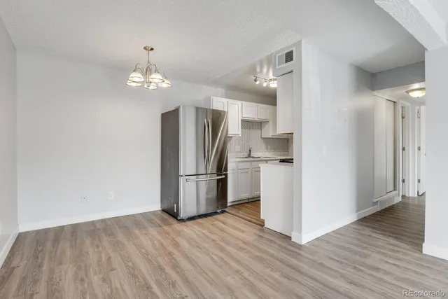 $1,550 | 16359 West 10th Avenue, Unit 6, Golden, CO 80401