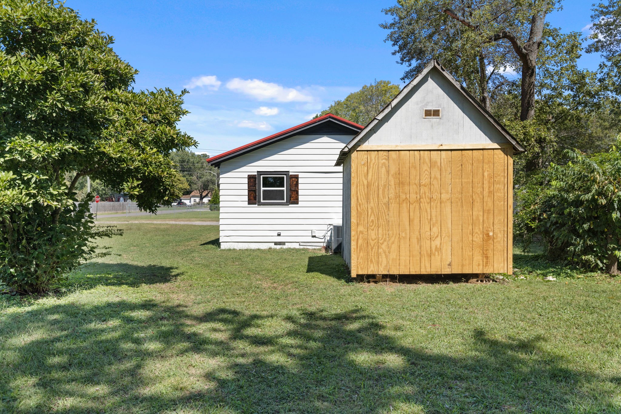 503 5th Street Lawrenceburg, TN 38464 - Photo 11 of 19 a view of backyard of house with green space