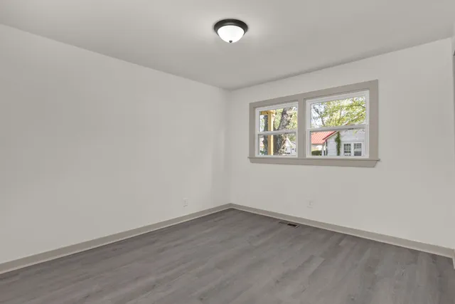 $1,350 | 503 5th Street, Lawrenceburg, TN 38464