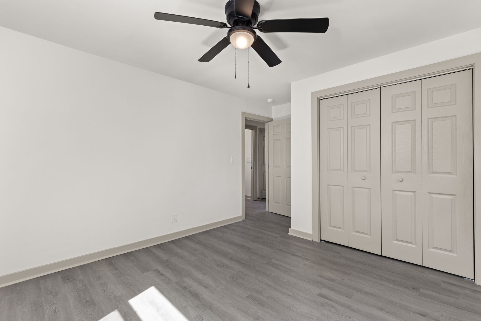 503 5th Street Lawrenceburg, TN 38464 - Photo 17 of 19 wooden floor in an empty room