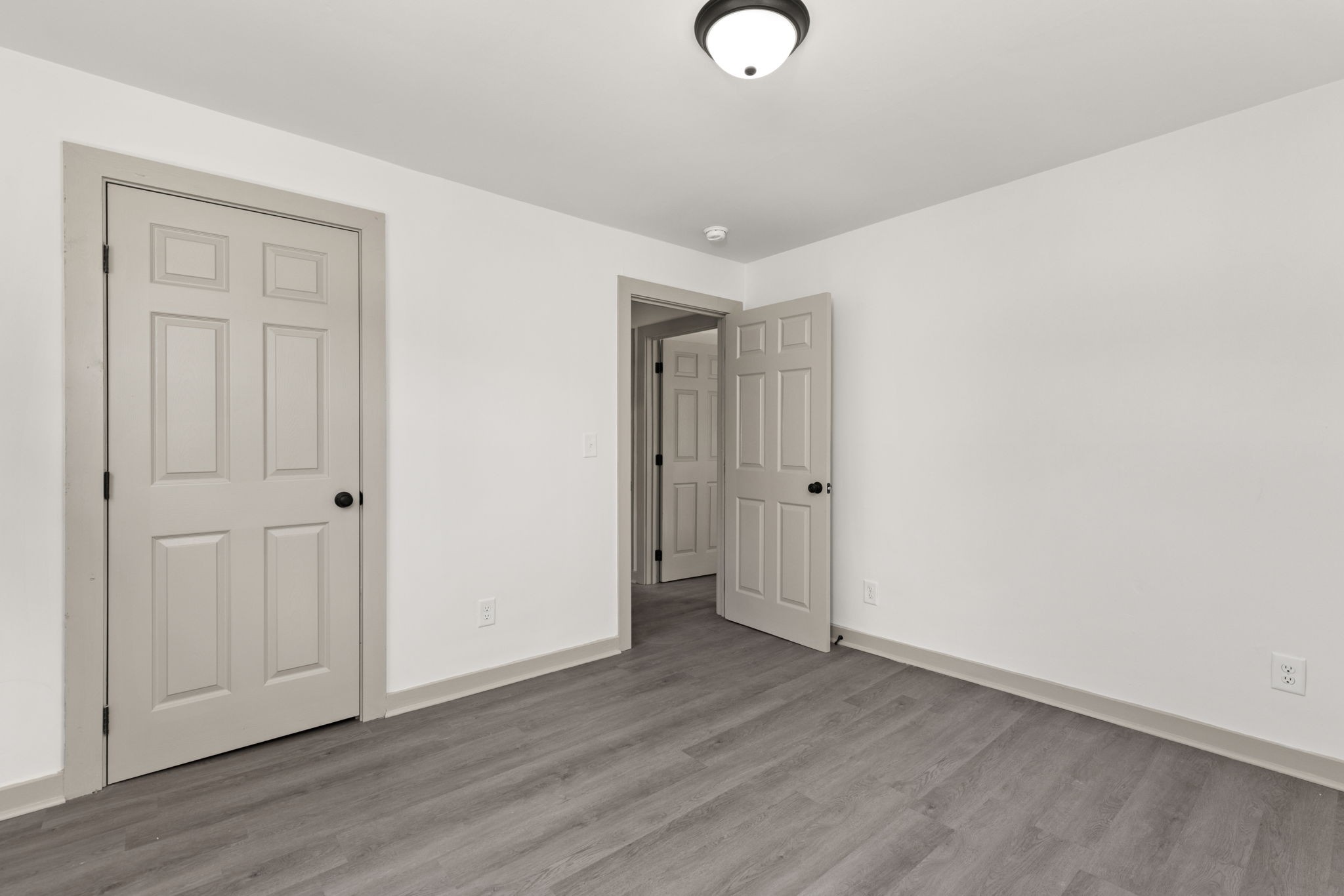 503 5th Street Lawrenceburg, TN 38464 - Photo 19 of 19 a view of a livingroom with wooden floor