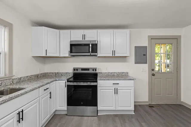 $1,350 | 503 5th Street, Lawrenceburg, TN 38464