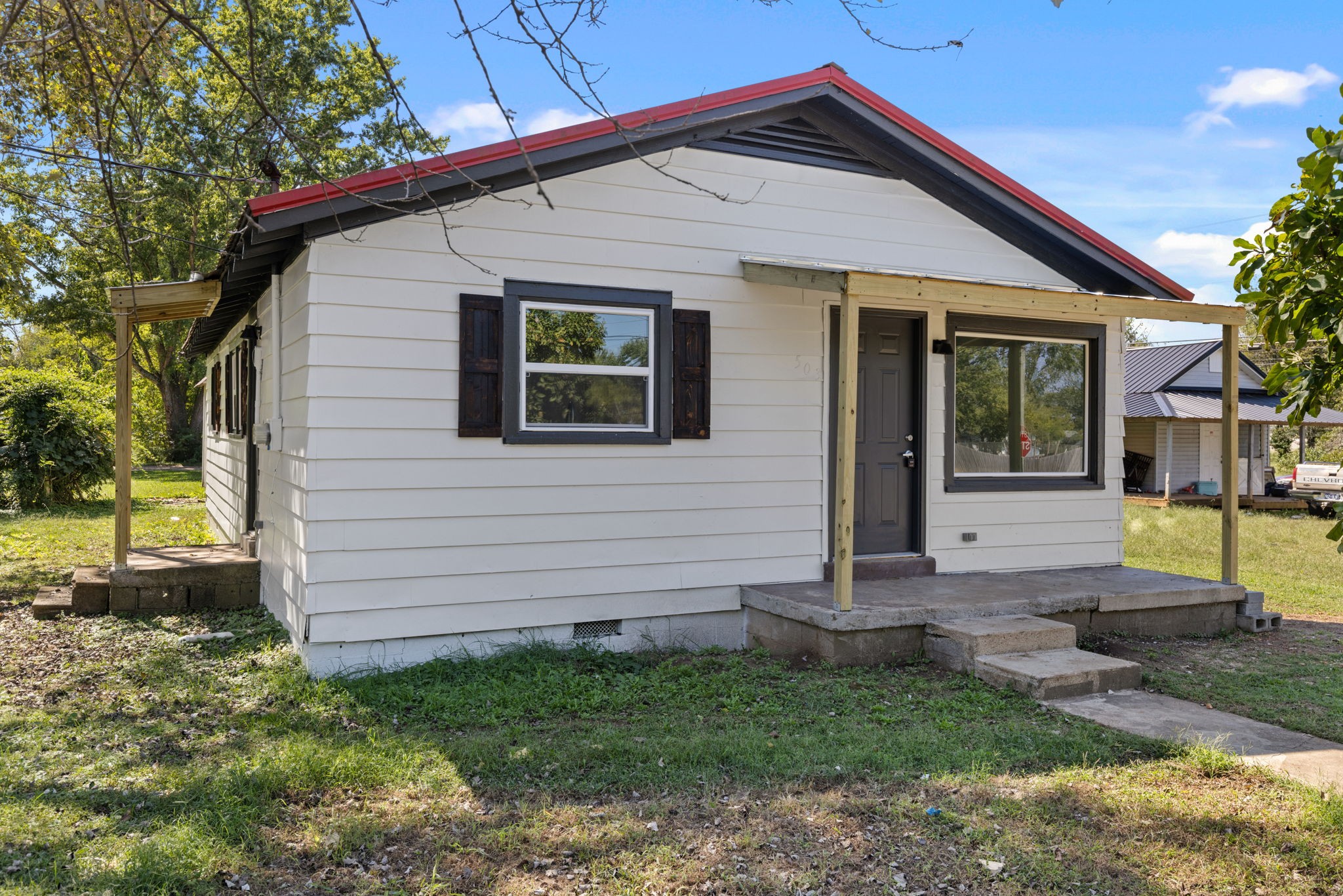 503 5th Street Lawrenceburg, TN 38464 - Photo 10 of 19 a view of a house with a yard