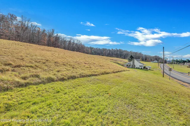 $1,400,000 | 2441 Milwaukee Road, Clarks Summit, PA 18411