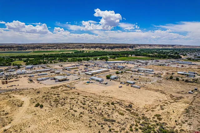 a view of a sky view