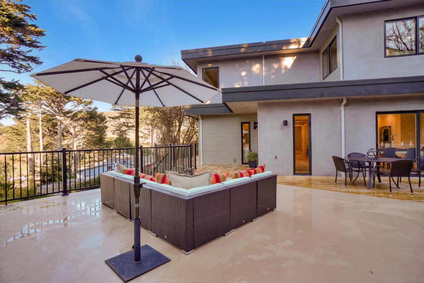 408 San Pablo Terrace Pacifica, CA 94044 - Photo 28 of 34 a outdoor seating space with furniture